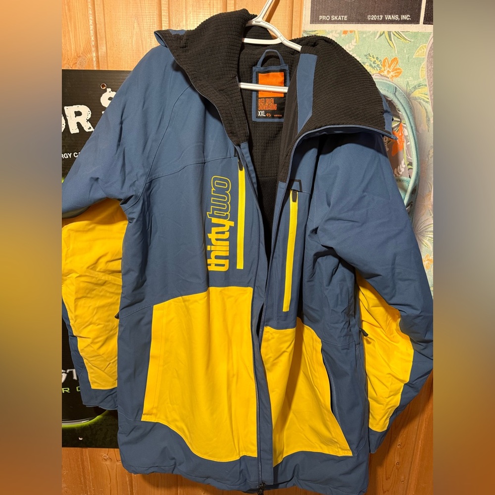 Thirtytwo lashed snowboard jacket